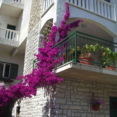 Apartment In With Sea View, Terrace, Air Conditioning, Wifi 5121-5 *